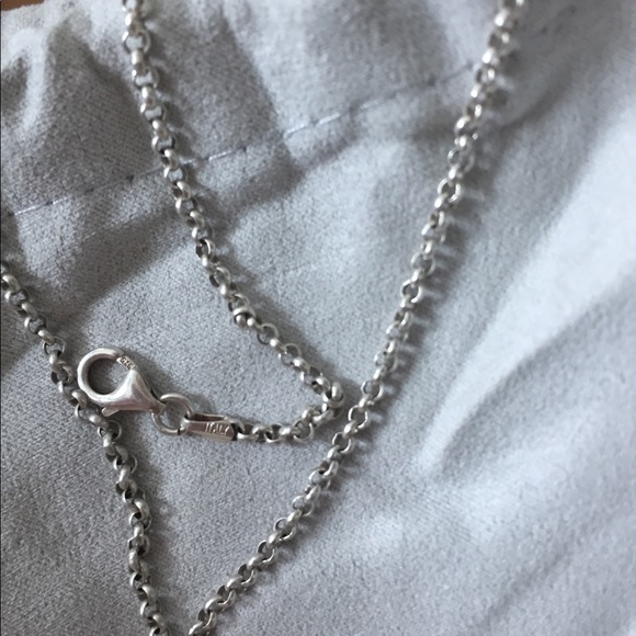 Tous Charm - Picture 3 of 3